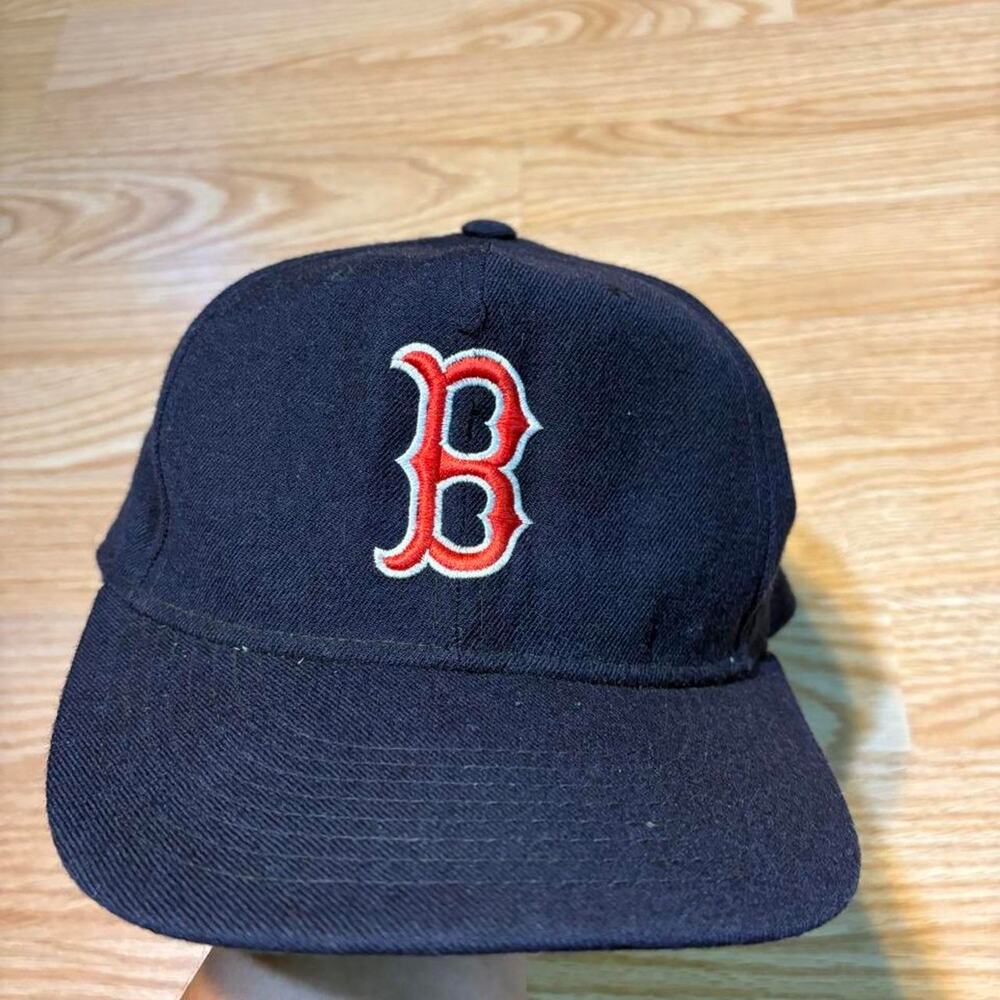Vintage 90s Navy blue Boston Red Sox baseball cap